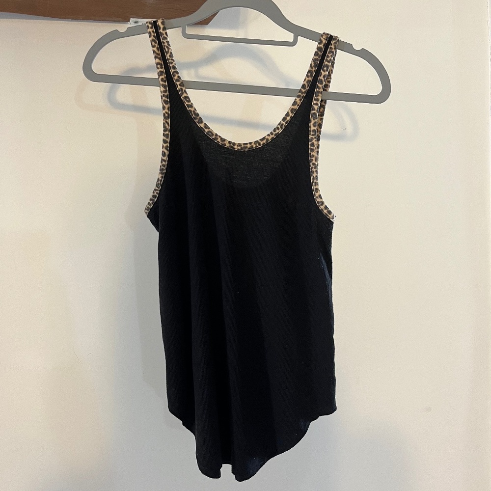 Victoria’s Secret PINK Tank Top with leopard collar